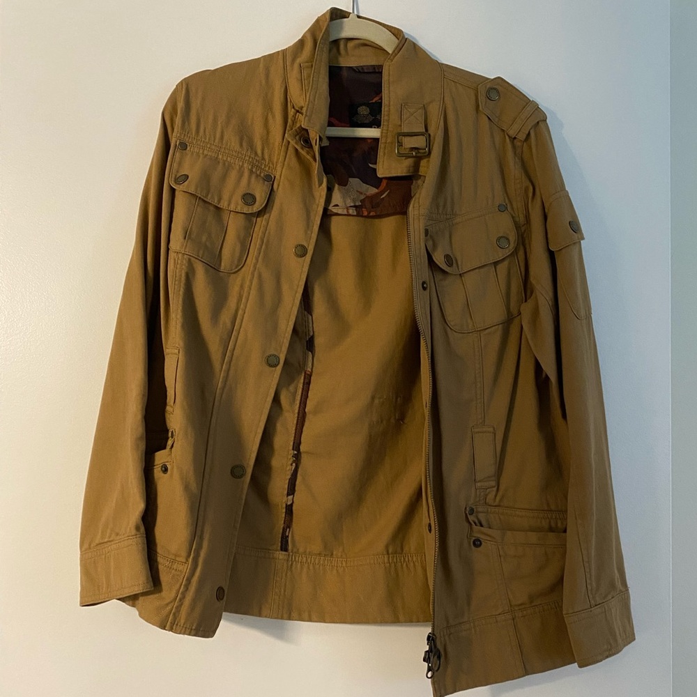 tan barbour light jacket